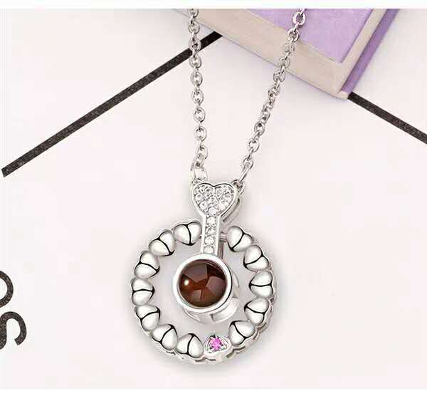 100 languages I love you projection necklace customized photo heart-shaped pendant Internet celebrity same clavicle chain