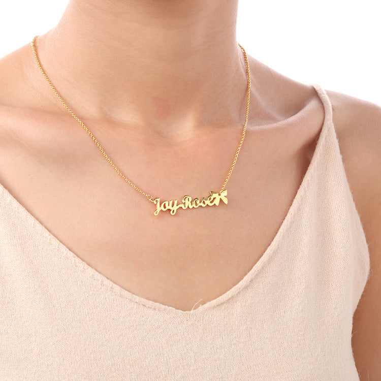 Customizable name letter necklace in silver, featuring creative lettering design. Wholesale directly from the manufacturer.