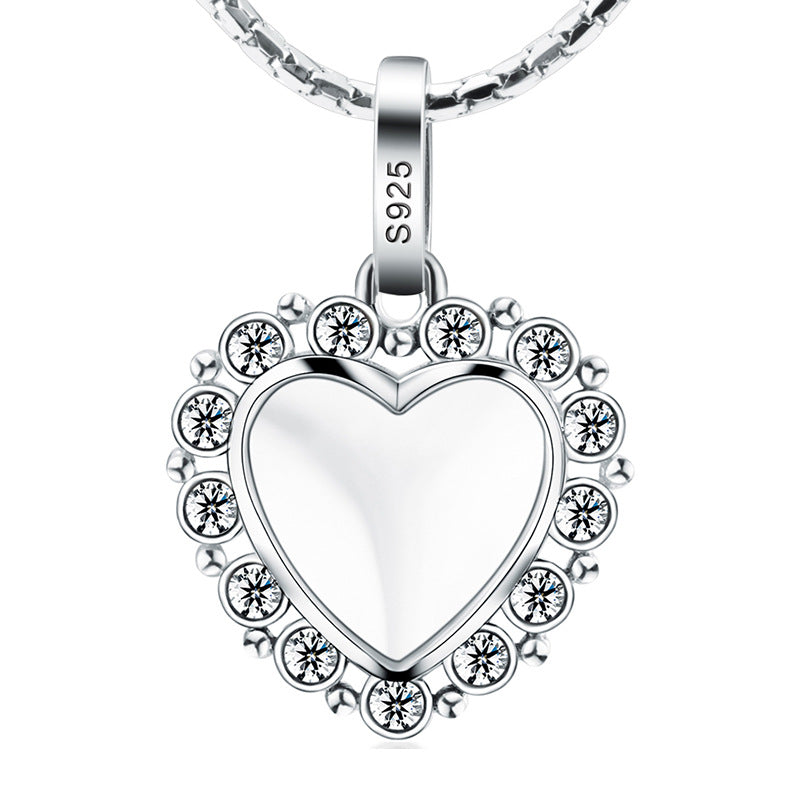 S925 silver necklace for women with a personalized photo pendant. Ideal silver jewelry gift for baby birthdays or special occasions.