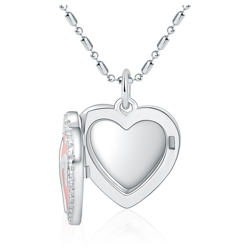 Customized Zodiac Necklace in S925 Sterling Silver featuring a heart pendant. A creative photo jewelry gift for women.