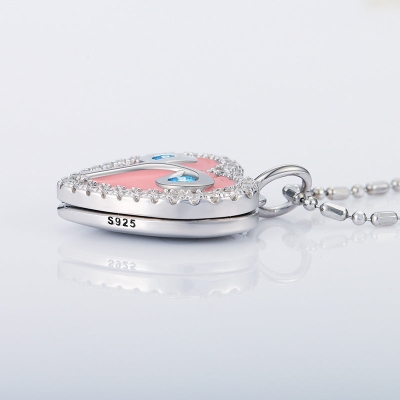 Customized Zodiac Necklace in S925 Sterling Silver featuring a heart pendant. A creative photo jewelry gift for women.