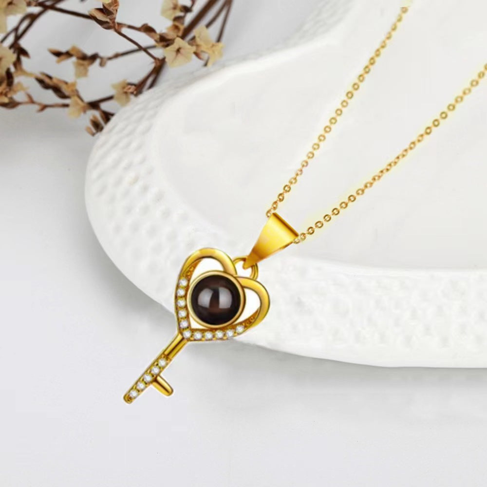 Hot sale "I love you in a hundred languages" projection necklace for women, design clavicle necklace