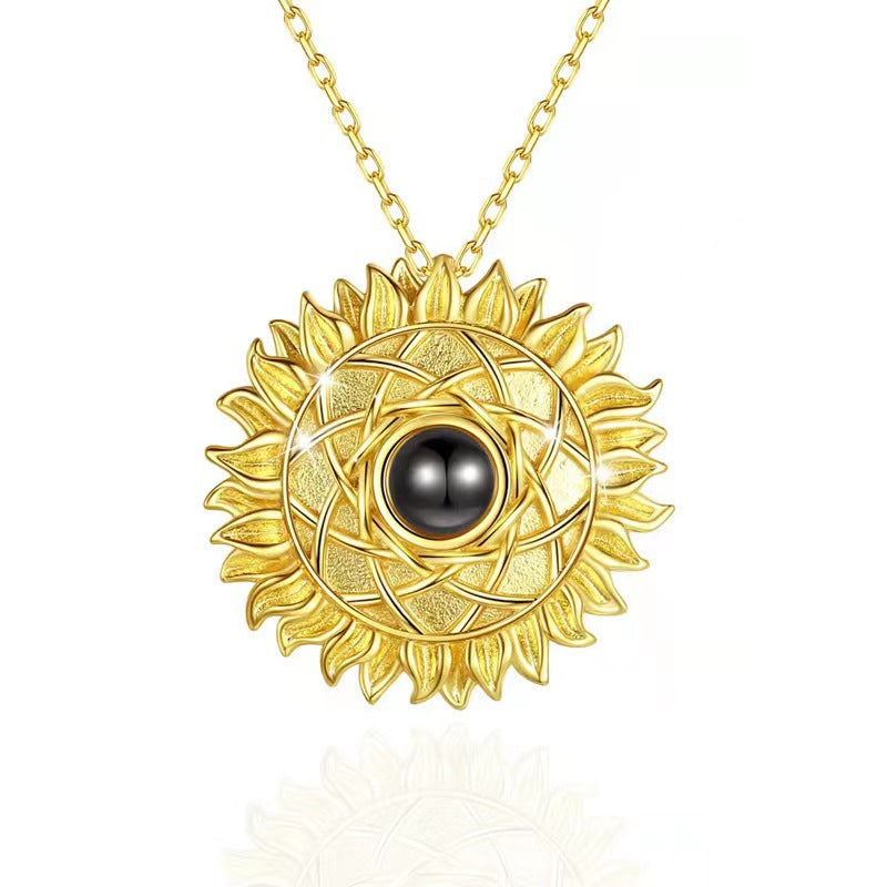 Sunflower Projection Necklace – Custom photo pendant with "I Love You" in 100 languages. Perfect gift.