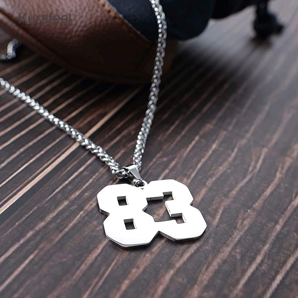Custom 18K gold-plated digital pendants in various fonts, perfect for Mother's Day gifts. Foreign trade explosion, wholesale available.