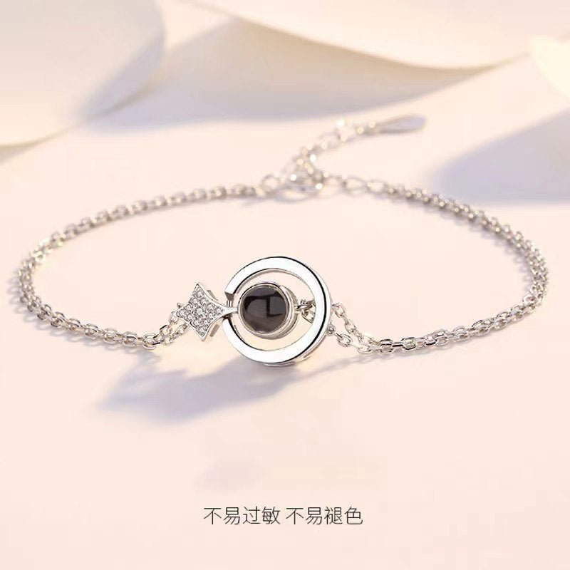 Platinum-plated projection bracelet for women, "I Love You" in 100 languages, minimalist Korean style, popular friendship jewelry.