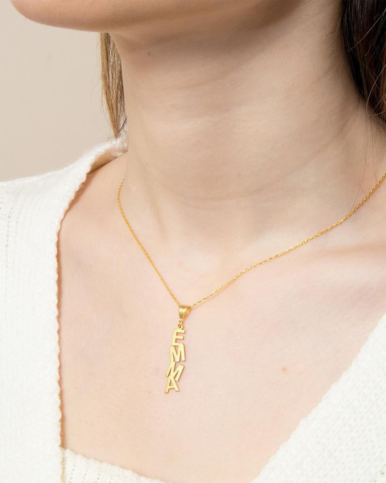 Hot Sale S925 Silver Vertical Name Necklace - Personalized Pendant for Women & Couples, Perfect Gift.