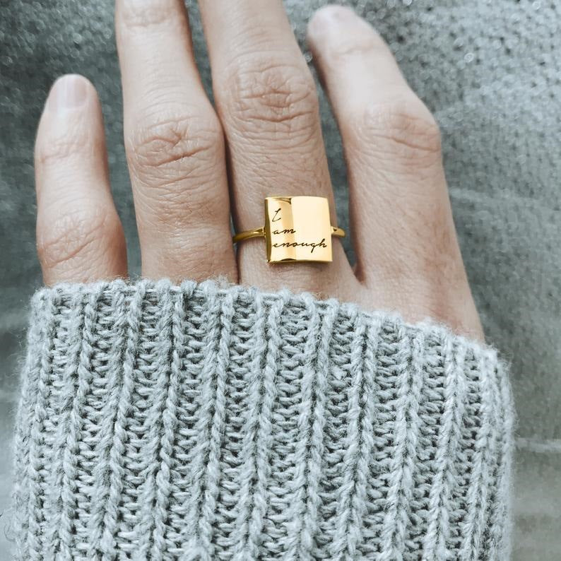 Hot-selling classic S925 silver lettering ring as a couple's commemorative gift for her
