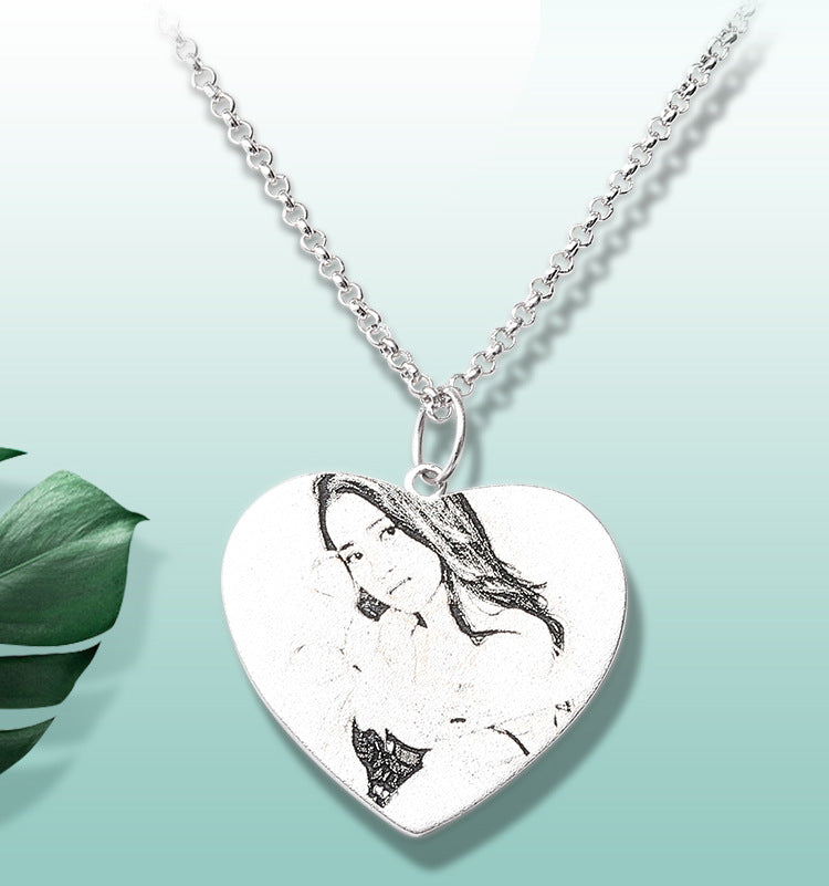 Fashion ins new heart-shaped character shadow engraved necklace pendant collarbone silver jewelry,