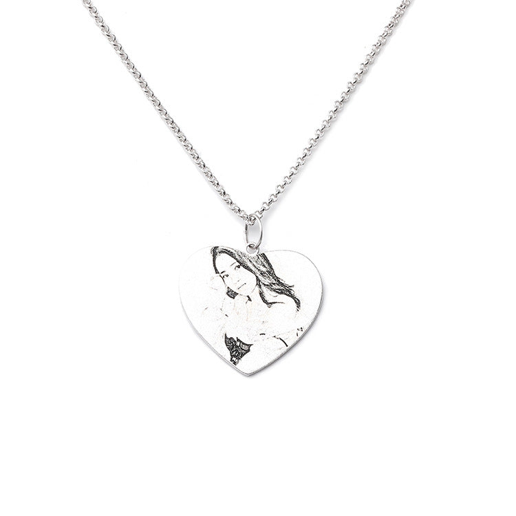 Fashion ins new heart-shaped character shadow engraved necklace pendant collarbone silver jewelry,