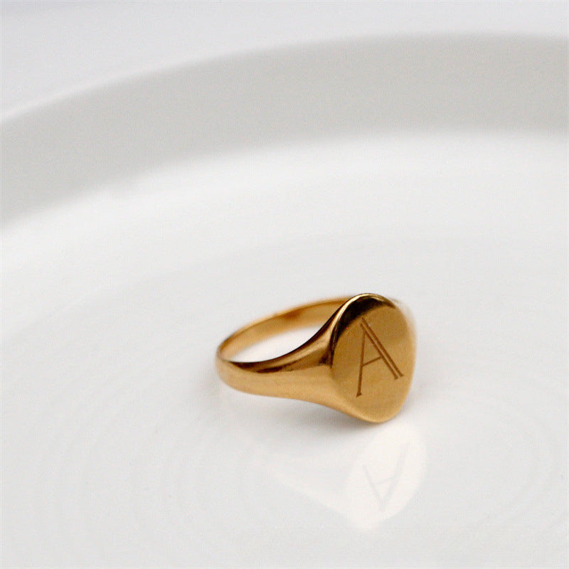 Hot-selling 925 silver letter ring with 18k gold plating. Non-fading, creative design.