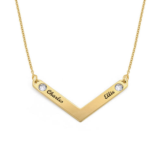 Personalized 925 Sterling Silver Triangle Name Necklace for couples. A stylish and thoughtful gift for men and women, perfect for any occasion.