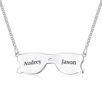 New trendy glasses design pendant, memory photo frame necklace, customized wholesale gifts for couples.