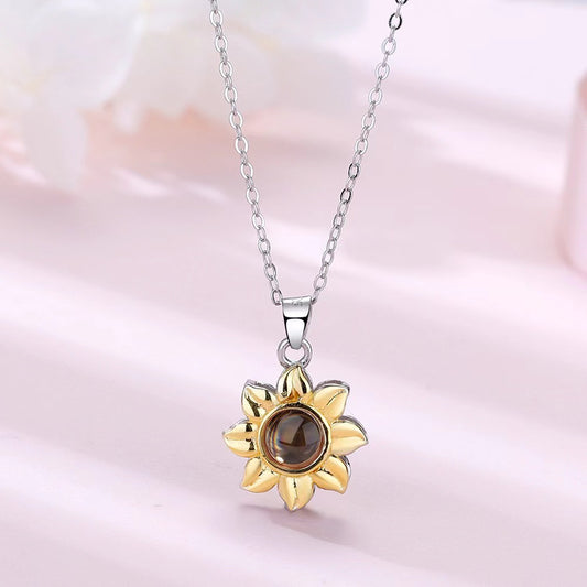 I love you in 100 languages Korean version of the small daisy pendant simple and versatile temperament necklace
